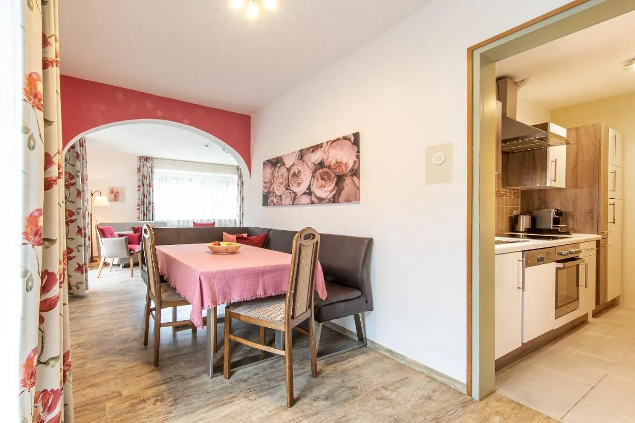 Apartment Ferienwohnung Waldhaus Igls Innsbruck Österreich