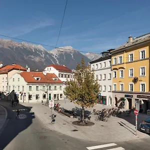 Super With Free Parking Apartament